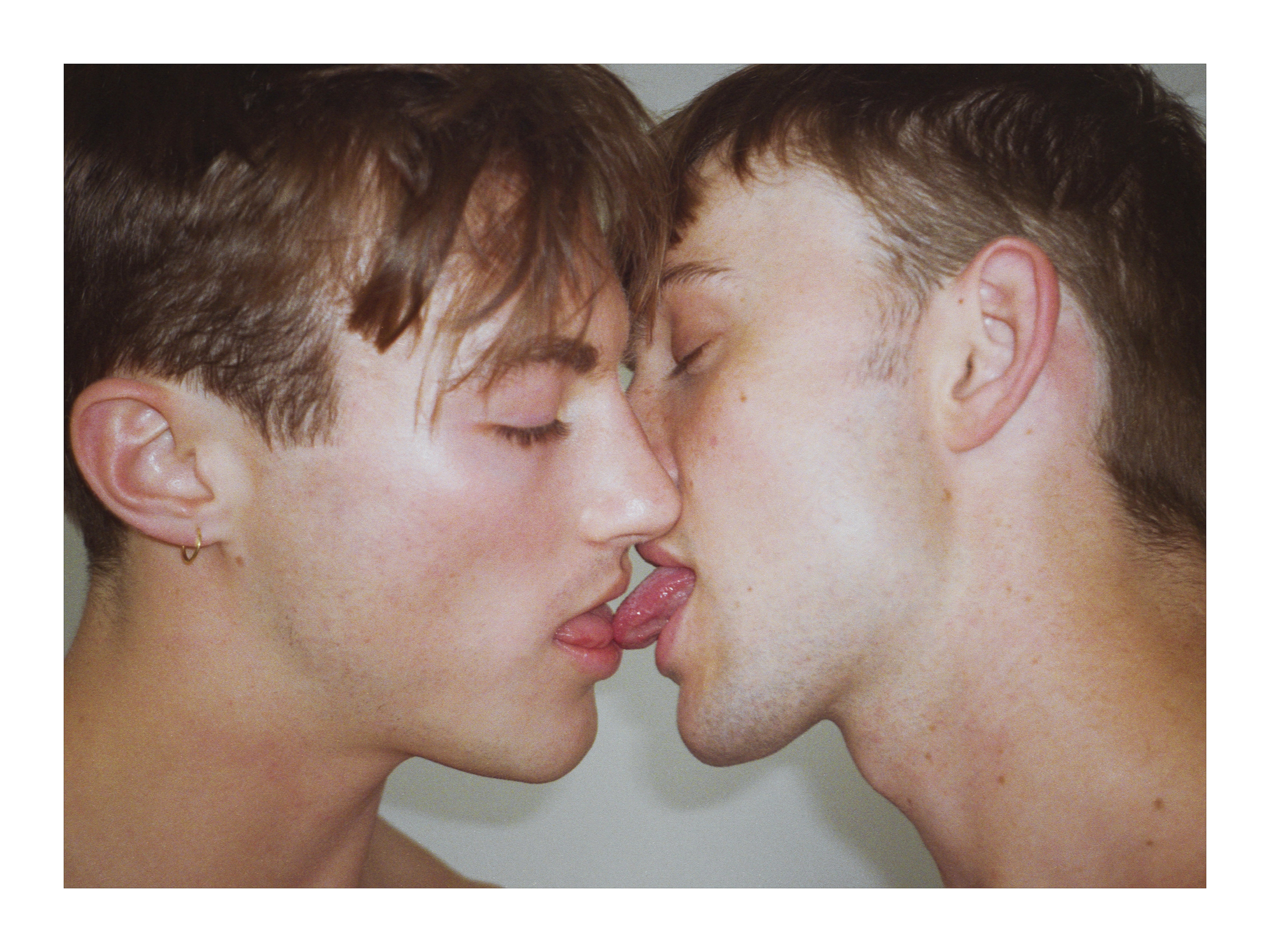 Stephane Gizard / Le Baiser_Brady&amp;Nicholas_Paris 23 1/8