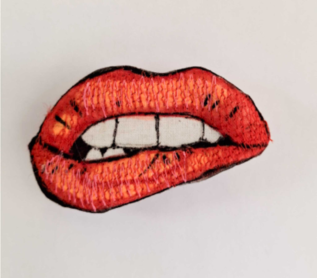 Achim Horras / Brosche Kiss me 2 „WearableArt Objekt“
