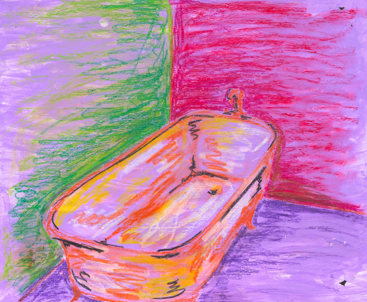 Arwa Lucky / Purple bathtub